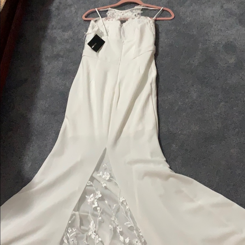 DRESS:GOWN - Picture 2 of 5